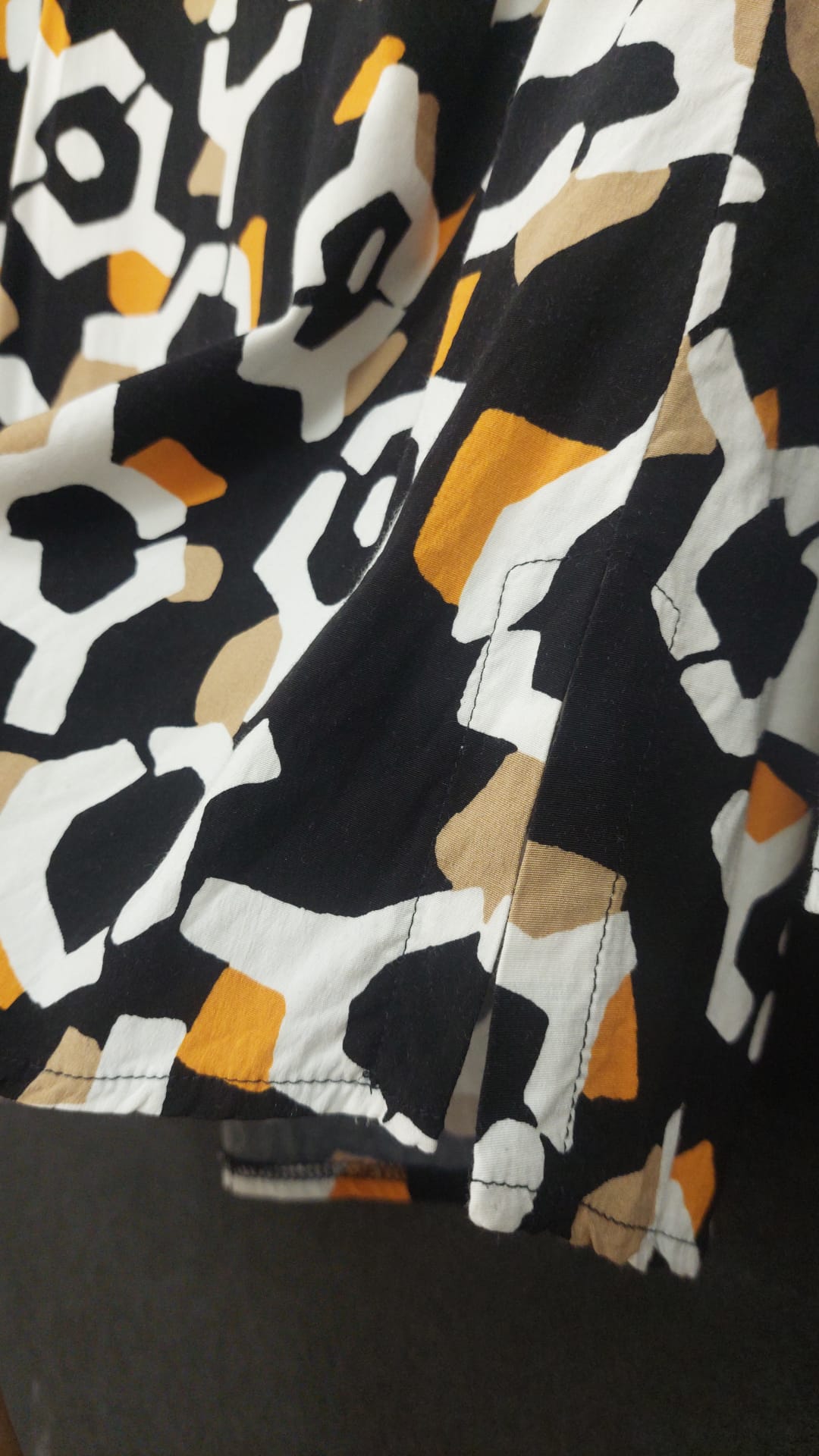 Voglia Paita 44 - Abstrakti Kuvio