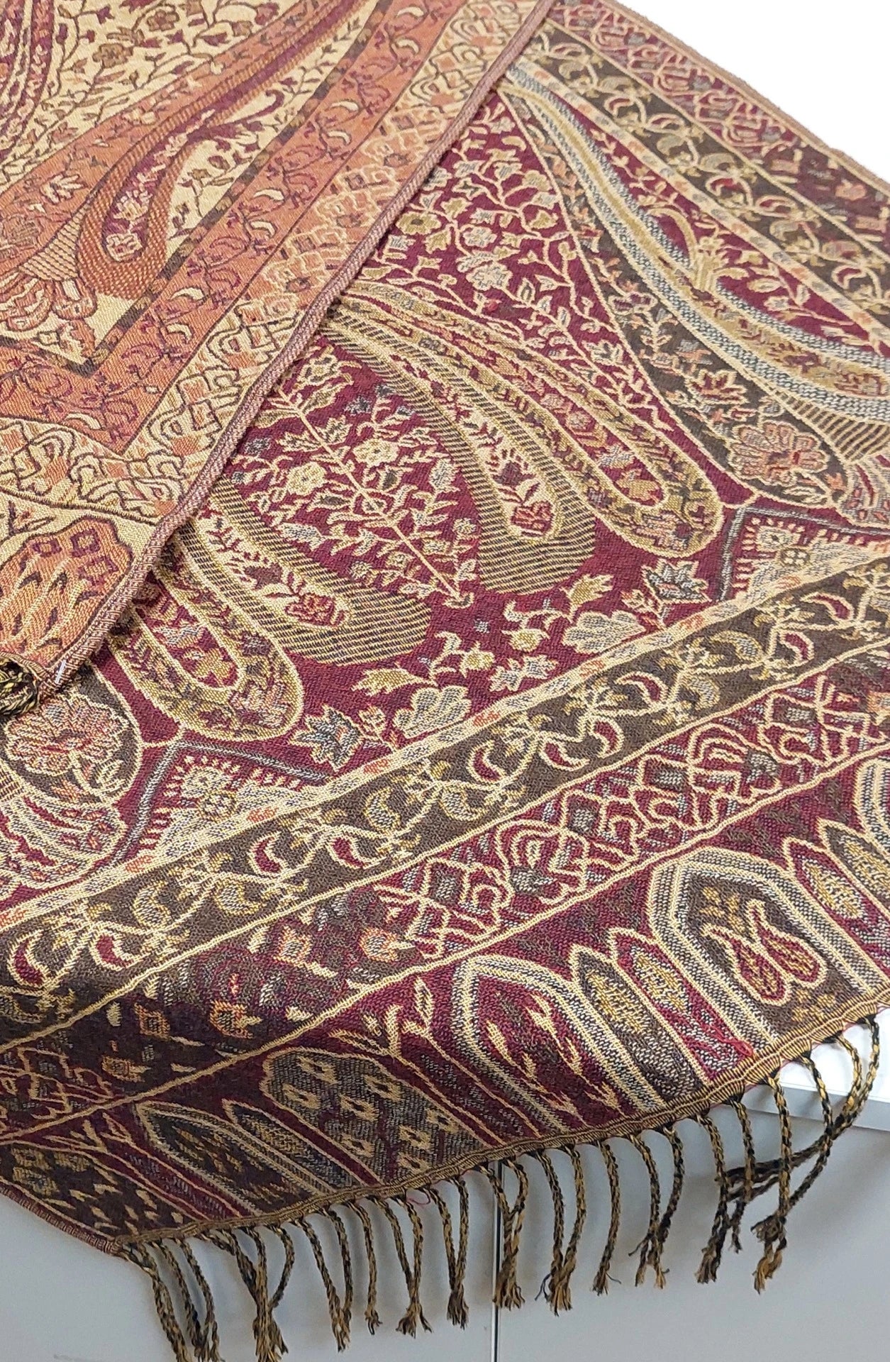 Kirjava Kaulahuivi - Viininpunainen/Beige