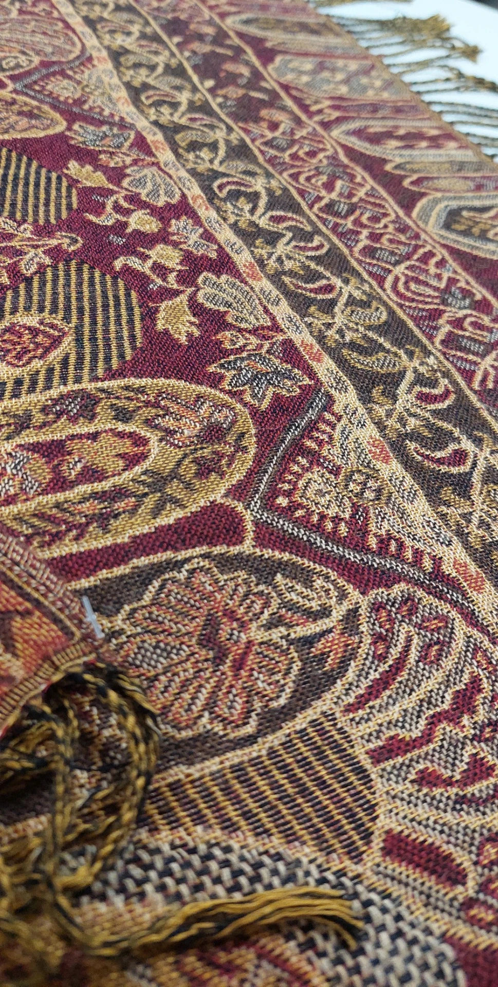 Kirjava Kaulahuivi - Viininpunainen/Beige