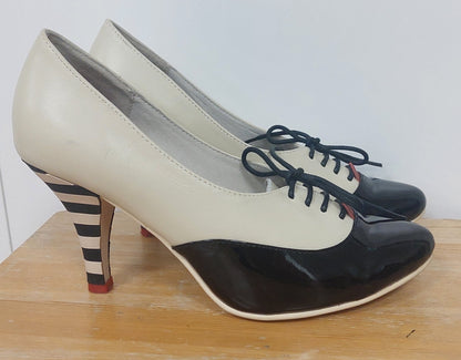 Lola Ramona Korkokengät – Beige/musta/punainen, koko 38