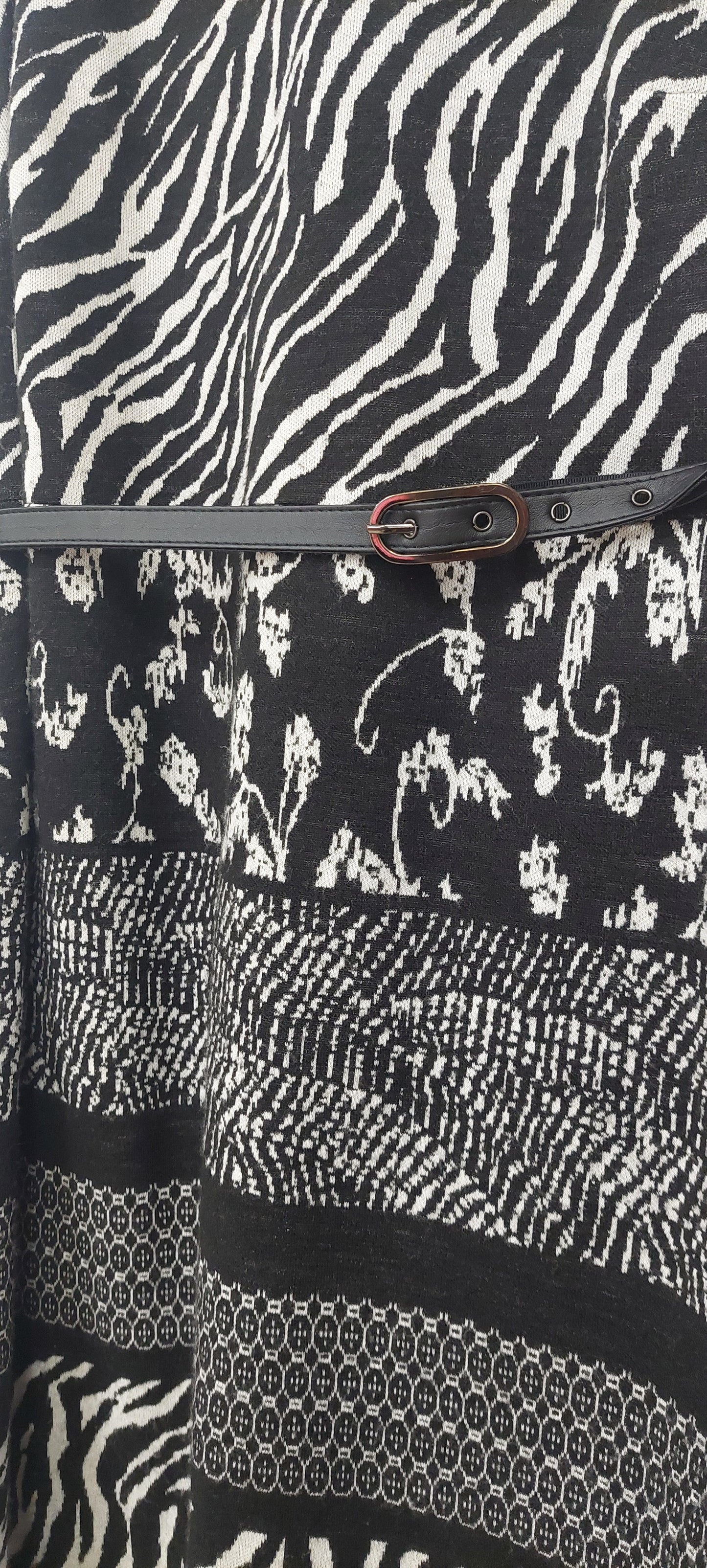 Gerry Weber Neulemekko – Musta-harmaa eläinprint, koko 40