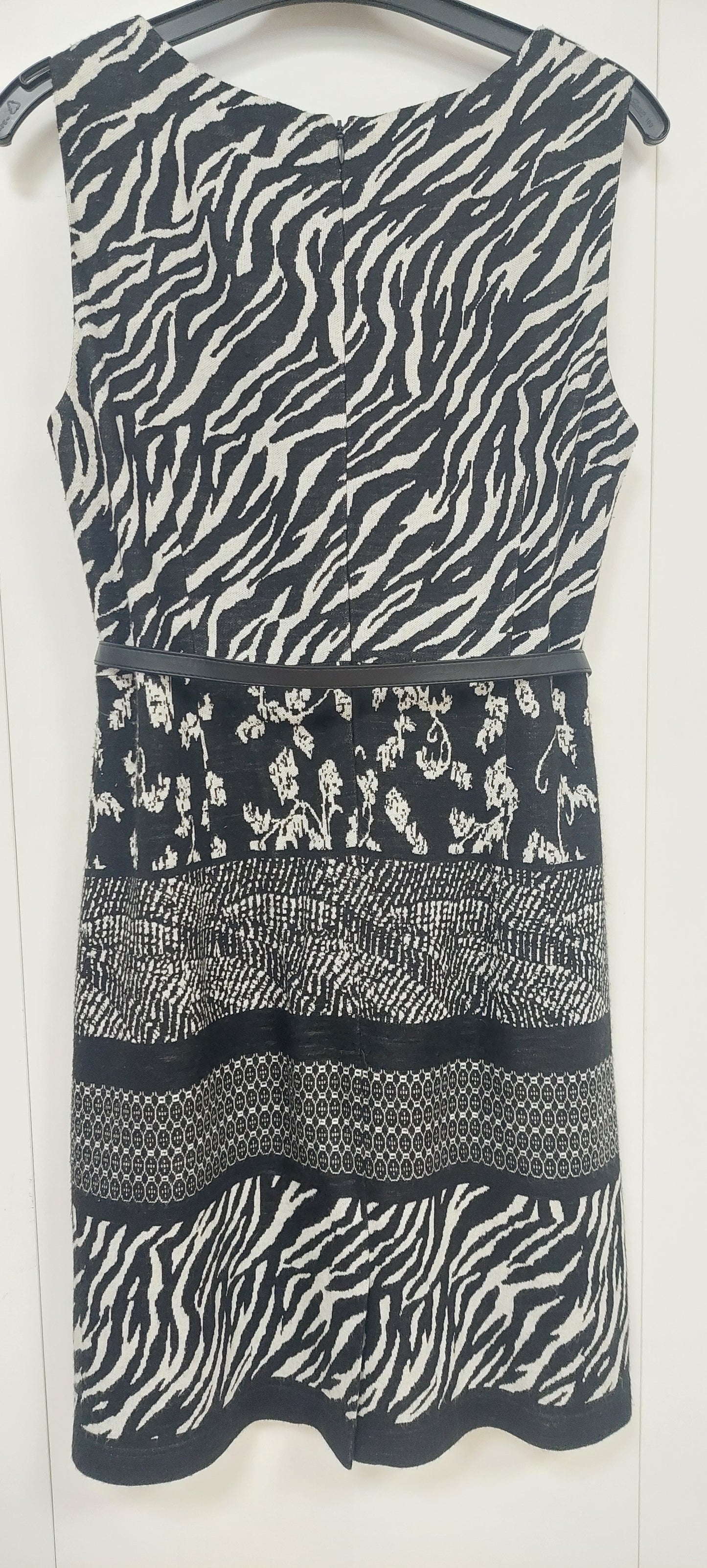 Gerry Weber Neulemekko – Musta-harmaa eläinprint, koko 40