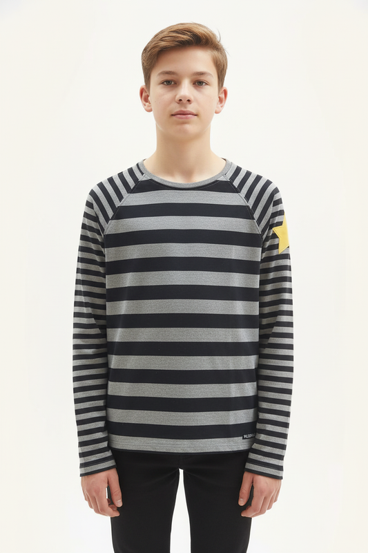 Raidallinen paita 11-vuotiaalla